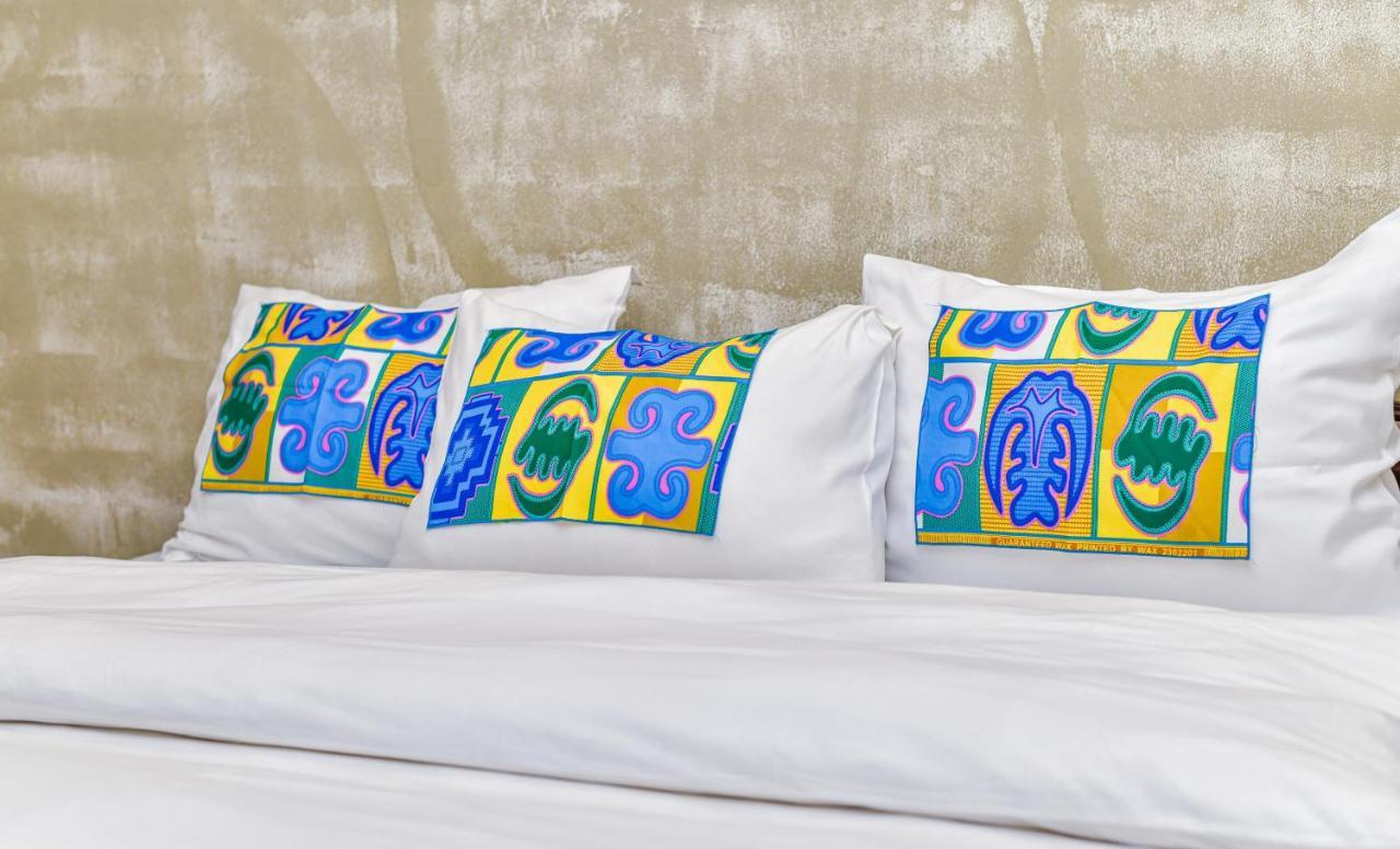 לומה Hotel M'Rode מראה חיצוני תמונה